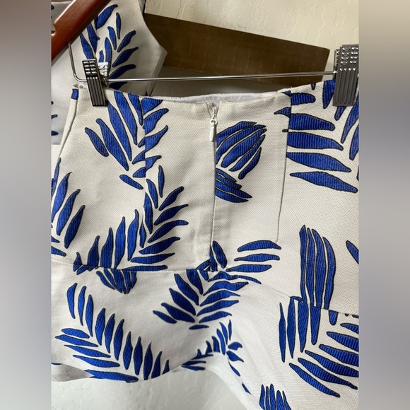 Kookai|Blue Iris Crop Top and Skirt matching Set,tropical floral pattern•••sz 34 - Picture 7 of 16